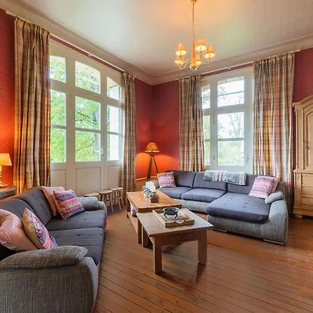 Adjoining A Chateau Villa Pouru-Saint-Remy