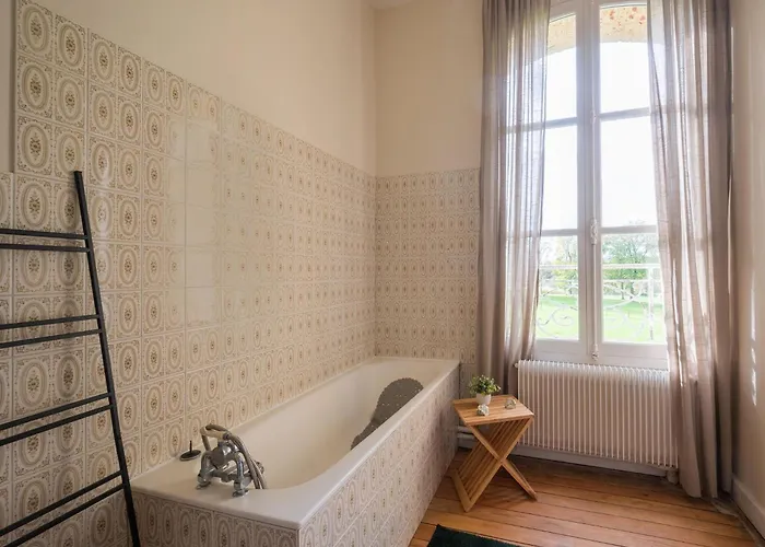 Adjoining A Chateau Villa Pouru-Saint-Remy